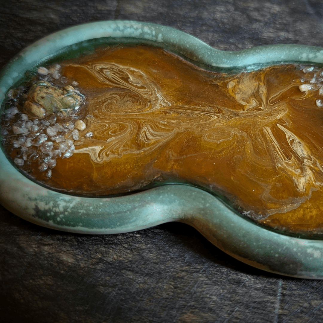 A Place to Ponder - Handcrafted Tray with Crystals